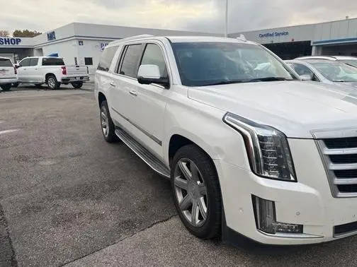 2018 Cadillac Escalade ESV Luxury 4WD photo