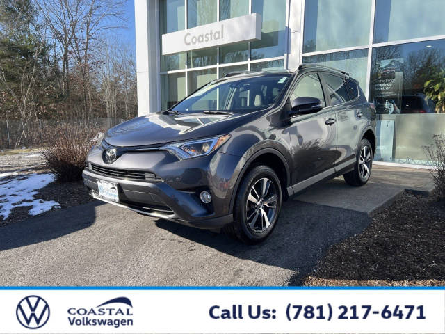 2018 Toyota RAV4 XLE AWD photo