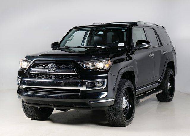 2018 Toyota 4Runner Limited 4WD photo