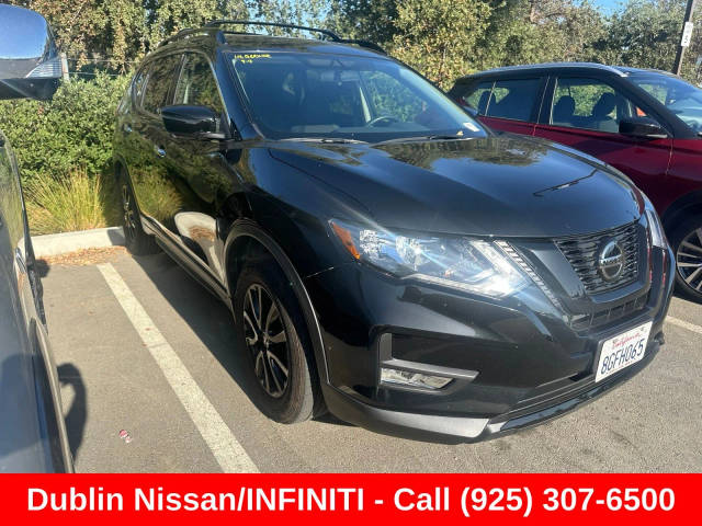 2018 Nissan Rogue SV FWD photo