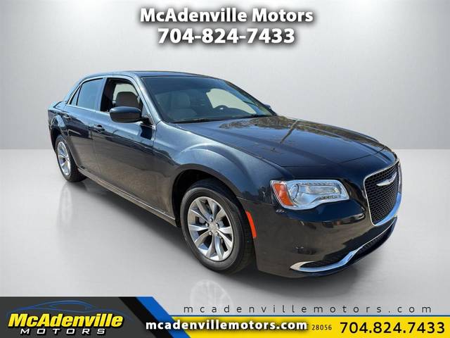 2018 Chrysler 300 Touring RWD photo