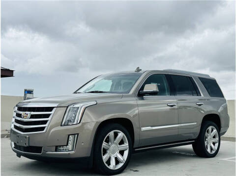 2019 Cadillac Escalade Premium Luxury 4WD photo
