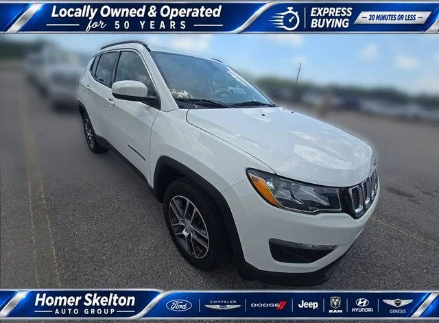 2018 Jeep Compass Latitude w/Sun/Wheel Pkg FWD photo