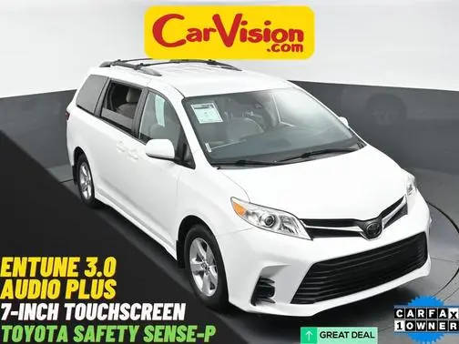 2019 Toyota Sienna LE FWD photo