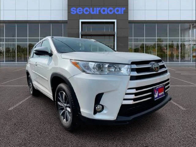 2018 Toyota Highlander XLE AWD photo