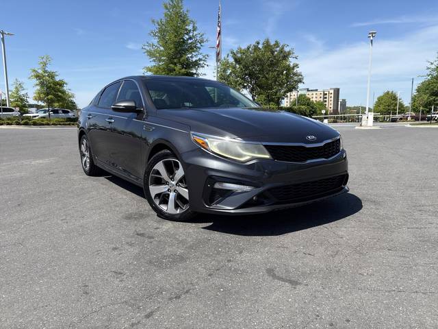 2019 Kia Optima S FWD photo