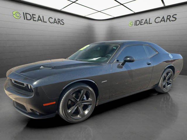2017 Dodge Challenger R/T RWD photo