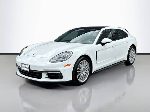 2018 Porsche Panamera 4 AWD photo