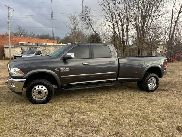 2018 Ram 3500 Laramie 4WD photo