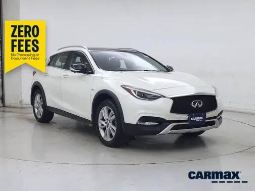 2018 Infiniti QX30 ESSENTIAL AWD photo