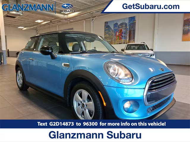 2016 MINI Hardtop 2 Door  FWD photo