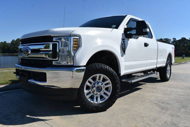 2019 Ford F-250 Super Duty XL 4WD photo