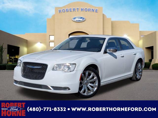 2018 Chrysler 300 Touring RWD photo