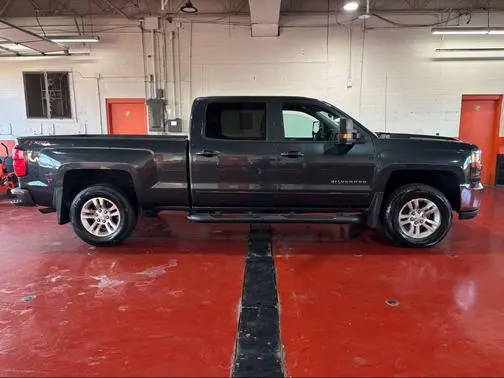2018 Chevrolet Silverado 1500 LT 4WD photo