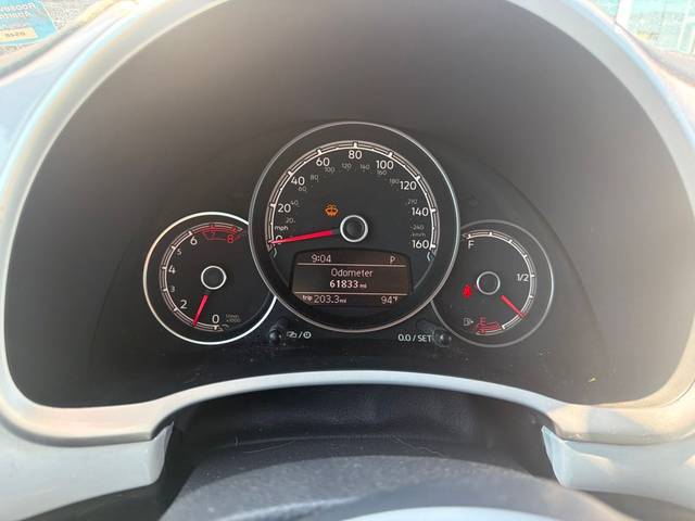 2018 Volkswagen Beetle SE FWD photo