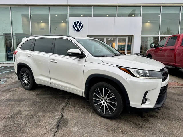 2018 Toyota Highlander SE AWD photo