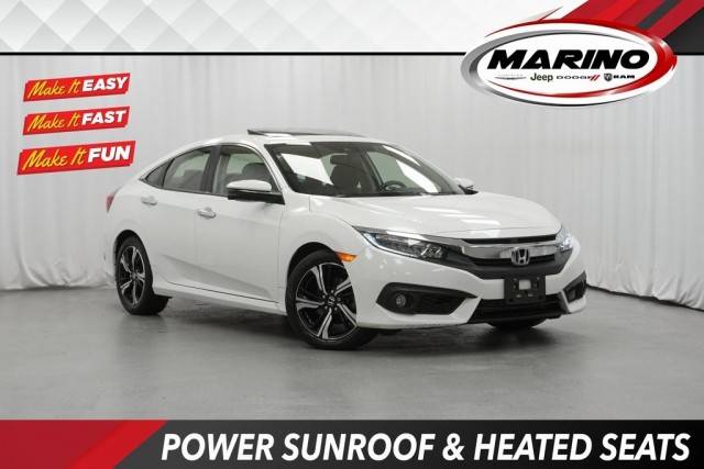 2018 Honda Civic Touring FWD photo