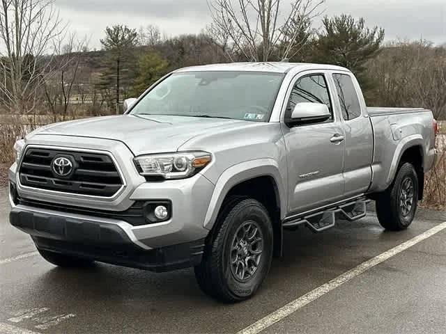 2018 Toyota Tacoma SR5 4WD photo