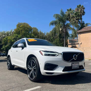 2019 Volvo XC60 R-Design AWD photo