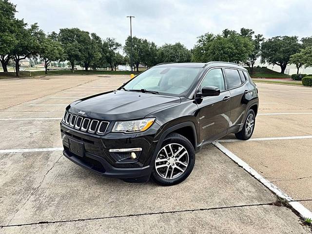 2018 Jeep Compass Latitude w/Sun/Wheel Pkg FWD photo