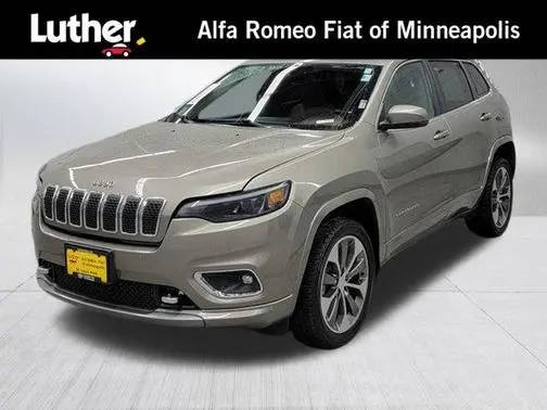 2019 Jeep Cherokee Overland 4WD photo