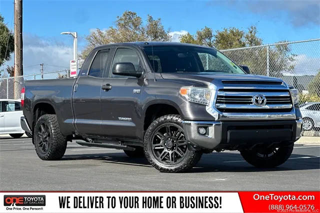 2016 Toyota Tundra SR5 4WD photo