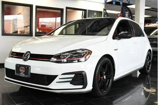 2018 Volkswagen Golf GTI SE FWD photo