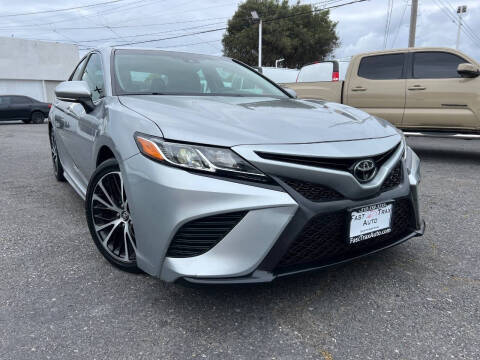 2018 Toyota Camry SE FWD photo