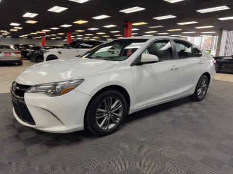 2017 Toyota Camry SE FWD photo