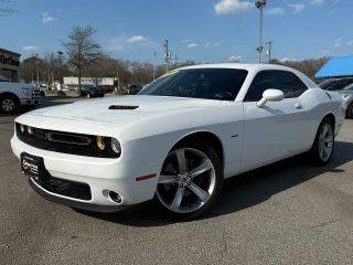 2017 Dodge Challenger R/T RWD photo