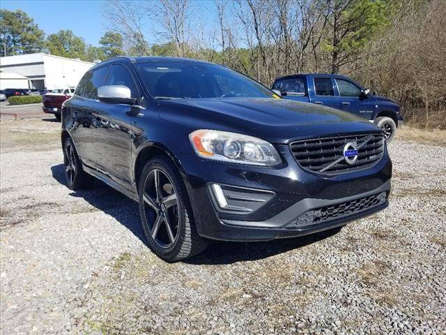 2015 Volvo XC60 T6 R-Design AWD photo