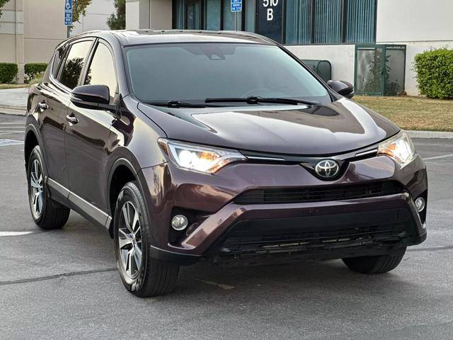 2018 Toyota RAV4 XLE FWD photo