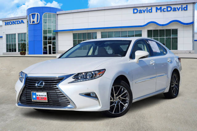 2016 Lexus ES  FWD photo