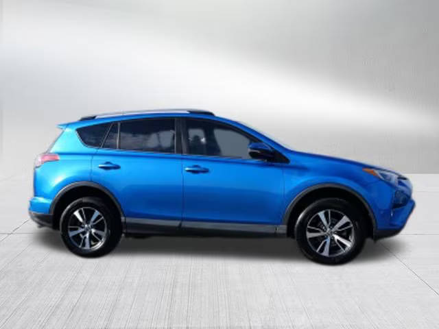 2018 Toyota RAV4 XLE FWD photo