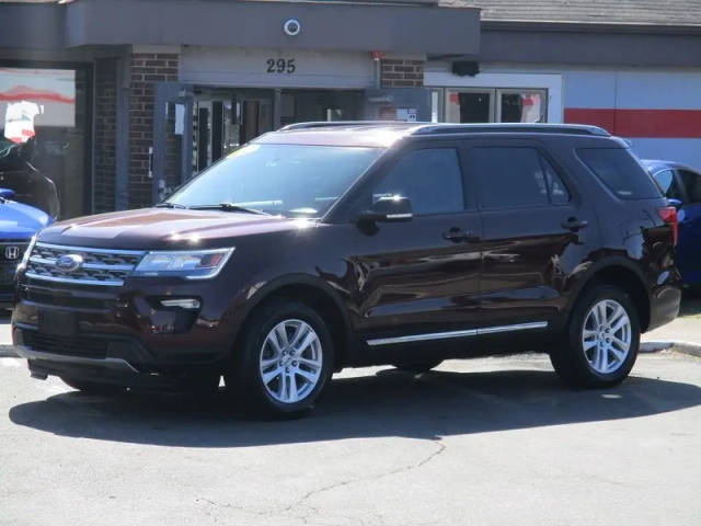 2018 Ford Explorer XLT 4WD photo