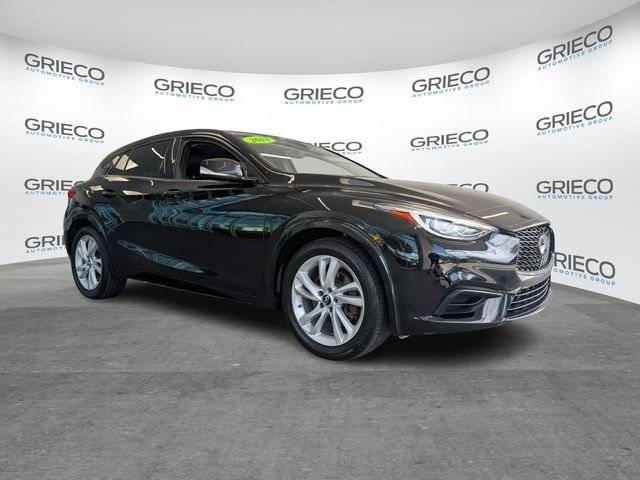 2018 Infiniti QX30 PURE FWD photo