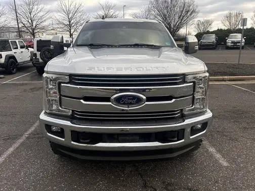 2019 Ford F-250 Super Duty LARIAT 4WD photo