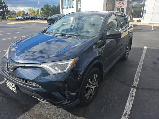 2018 Toyota RAV4 LE AWD photo