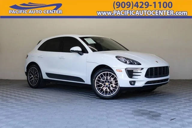 2018 Porsche Macan Sport Edition AWD photo