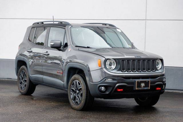 2018 Jeep Renegade Trailhawk 4WD photo