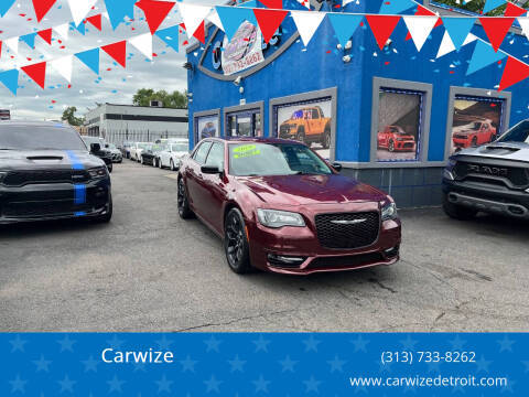 2019 Chrysler 300 Touring RWD photo