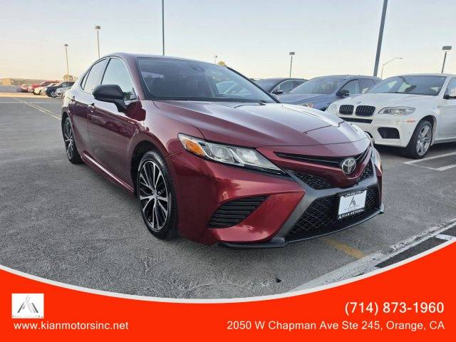 2018 Toyota Camry SE FWD photo