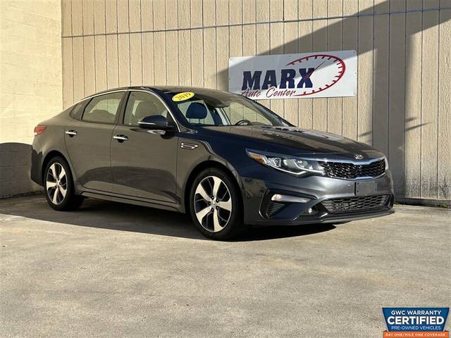 2019 Kia Optima S FWD photo