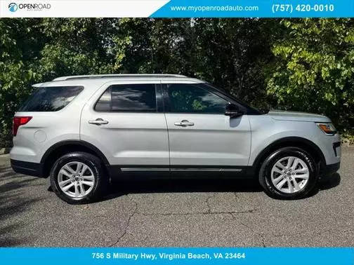 2018 Ford Explorer XLT 4WD photo