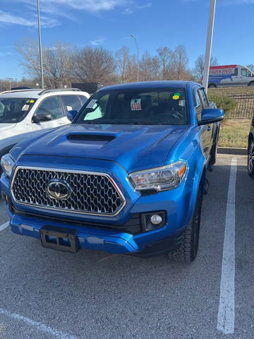 2018 Toyota Tacoma TRD Sport 4WD photo