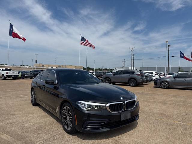 2019 BMW 5 Series 530i RWD photo