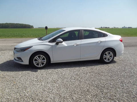 2017 Chevrolet Cruze LT FWD photo