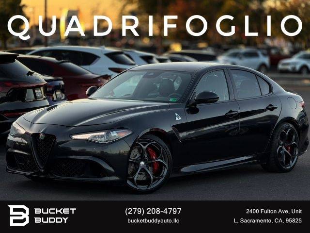 2017 Alfa Romeo Giulia RWD photo