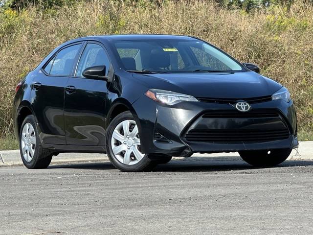 2017 Toyota Corolla LE FWD photo