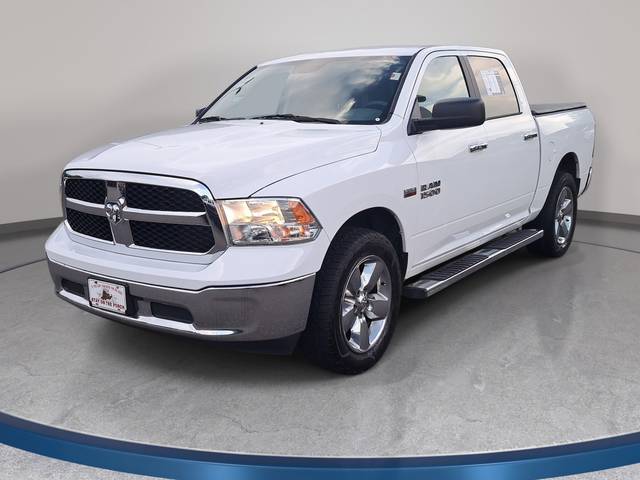 2018 Ram 1500 SLT 4WD photo